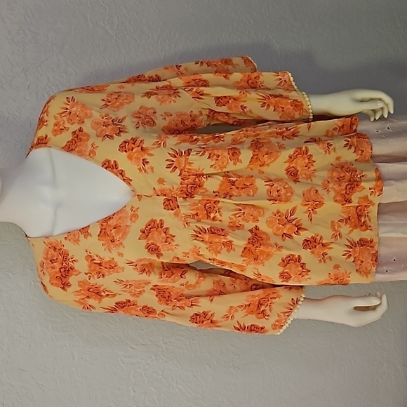 COUSIN EARL Yellow Floral Rose V-Neck Flare Sleeve Blouse - Picture 4 of 7